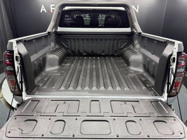 2025 Gwm POER300 2.4T ULTRA Pickup 2.4 Automatic Diesel
